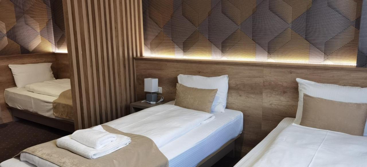 Student Hotel Mostar Bagian luar foto