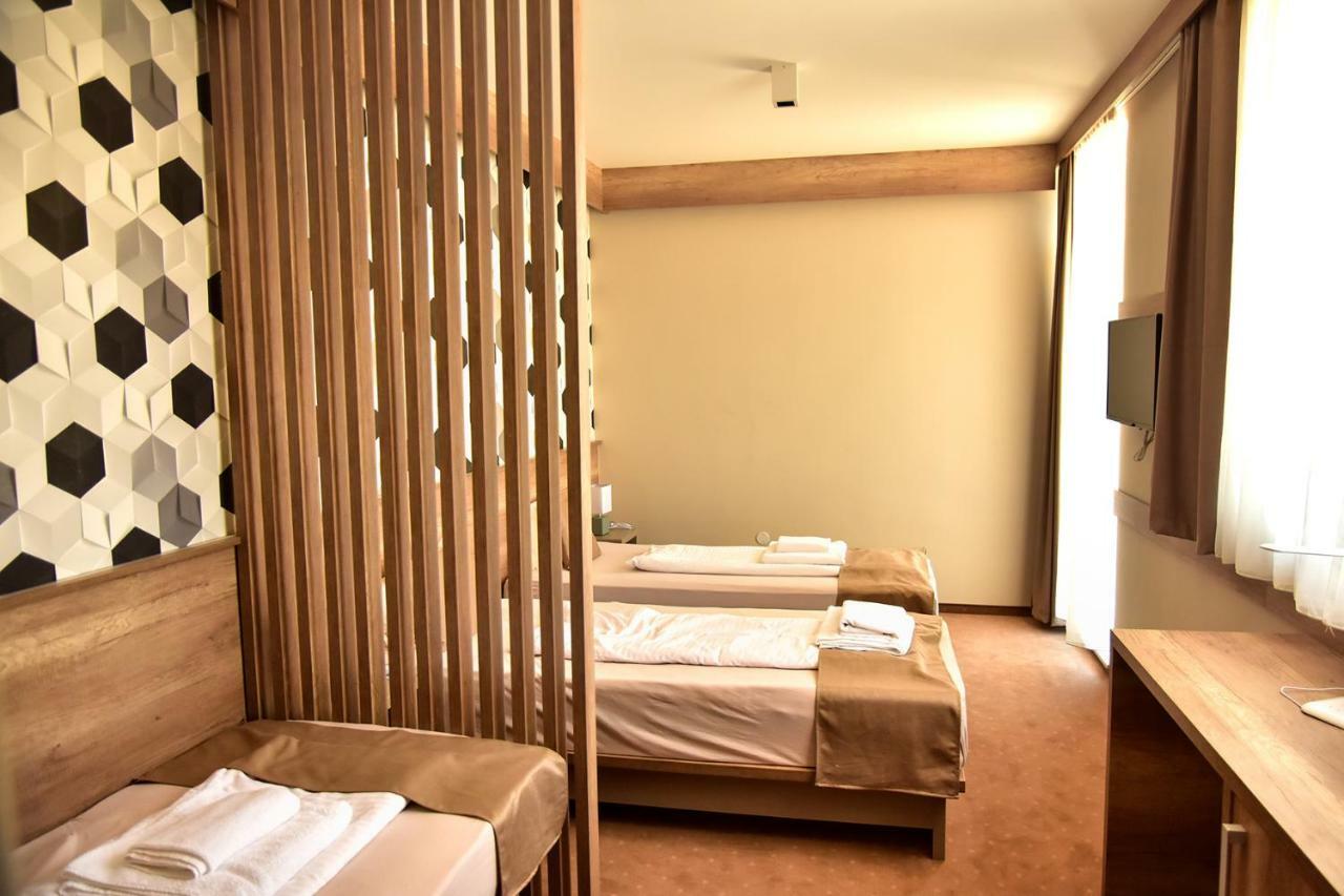 Student Hotel Mostar Bagian luar foto