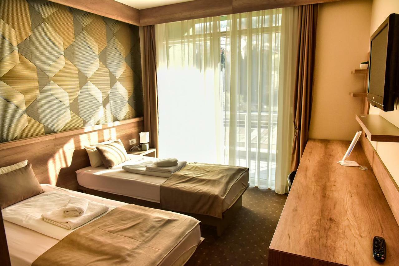 Student Hotel Mostar Bagian luar foto