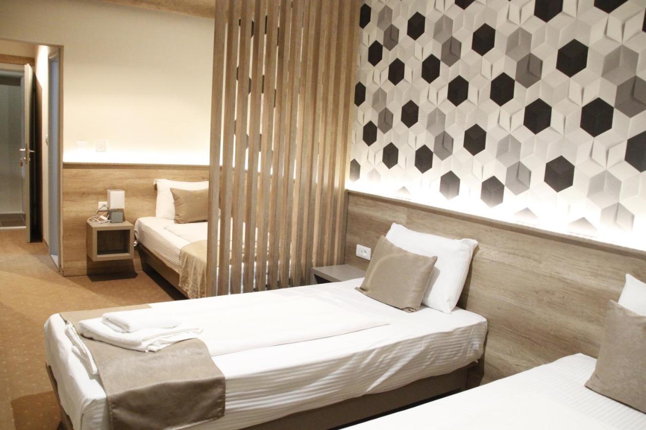 Student Hotel Mostar Bagian luar foto